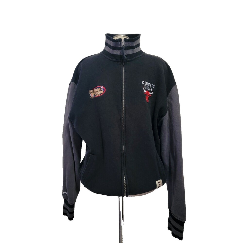 Mitchell & Ness  Retro Chicago Bulls NBA 1996 FINALS Varsity Jacket - Men's XL